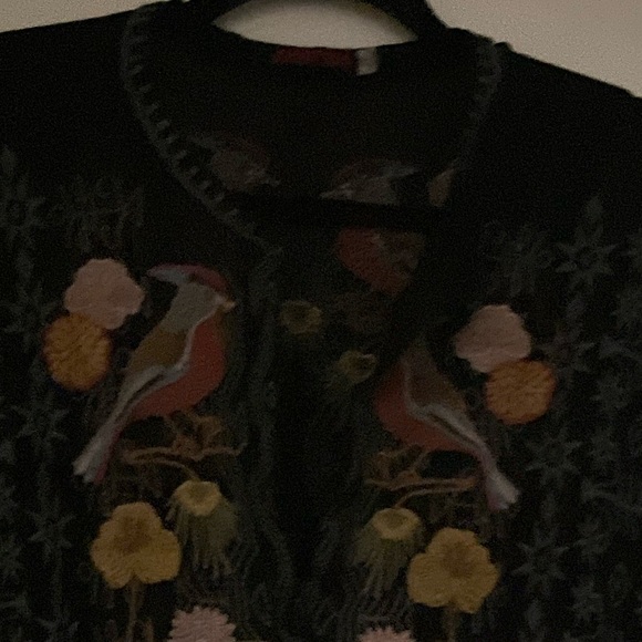 Johnny Was black heavily embroidered LS top birds RARE - Picture 15 of 16